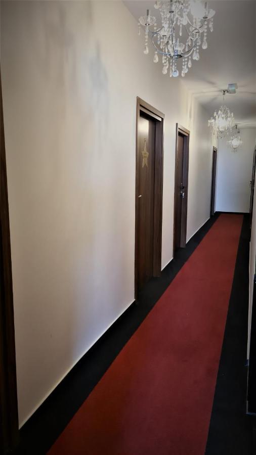 Pokoje Goscinne W Starym Kinie Ustka Bagian luar foto