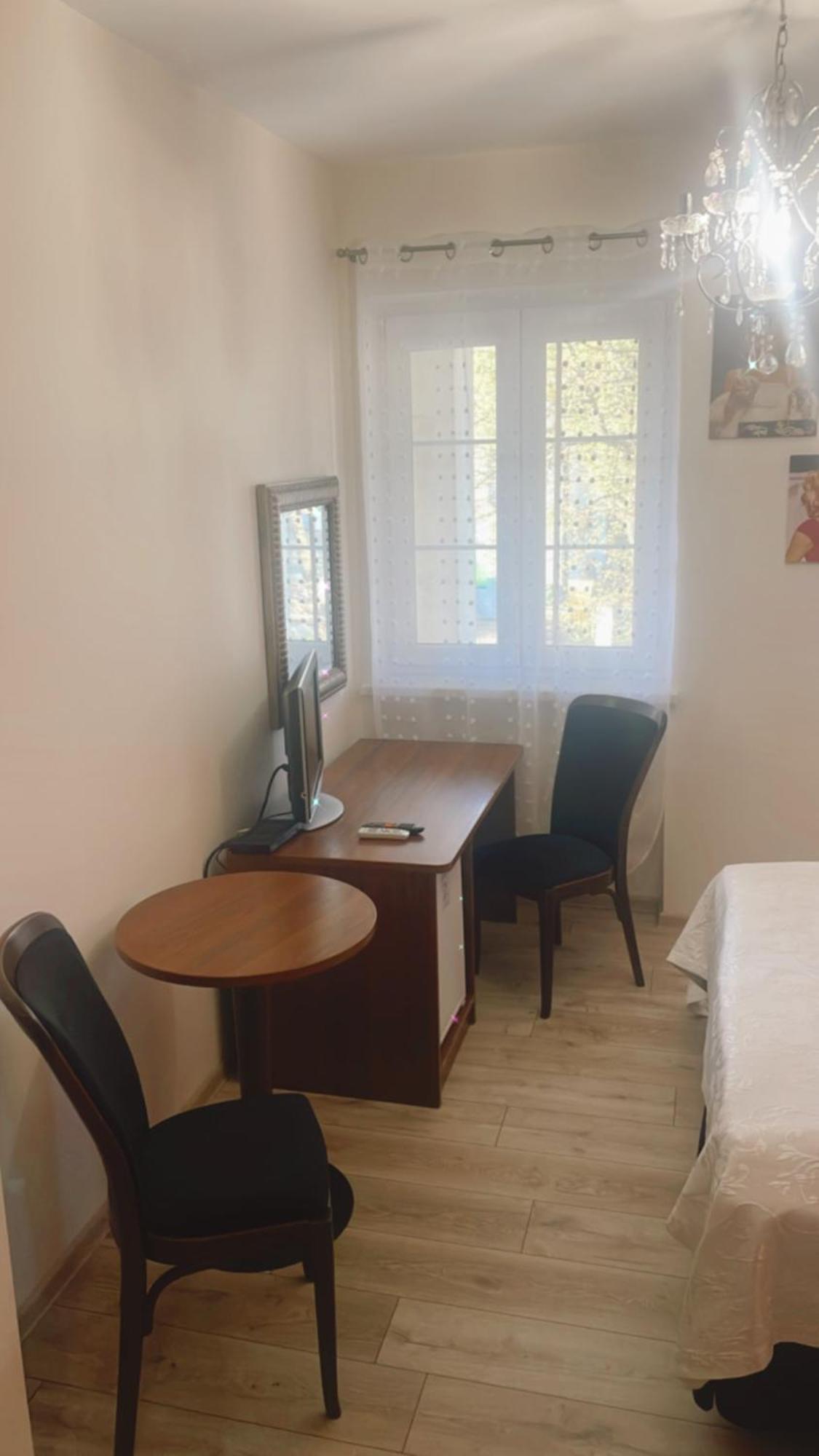 Pokoje Goscinne W Starym Kinie Ustka Bagian luar foto